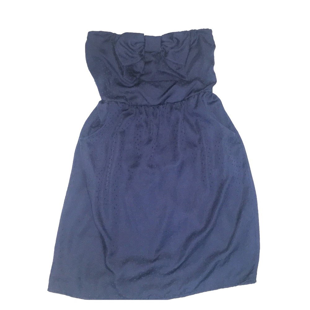 Navy strapless dress with bow!